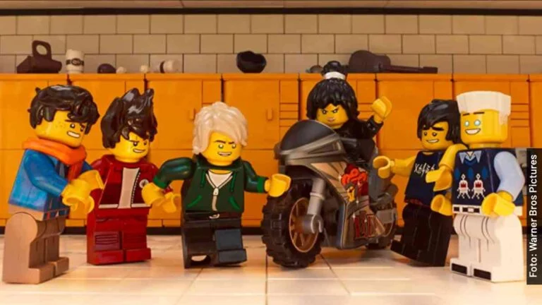 Quiénes son las voces en Lego Ninjago, película en Netflix