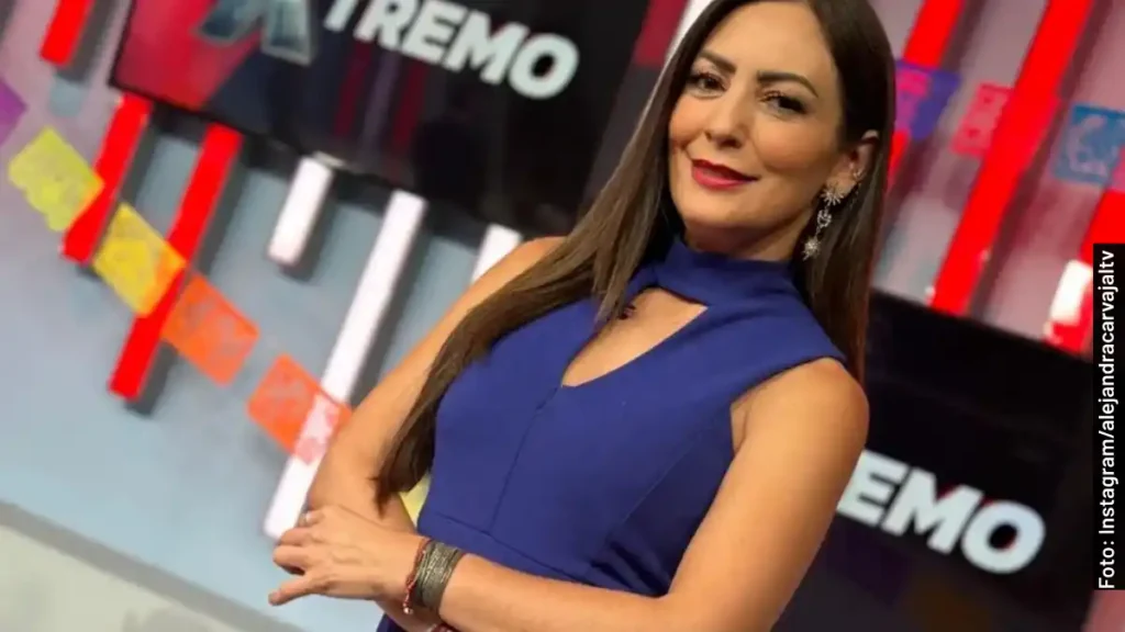 Alejandra Carbajal, presentadora de Al Extremo en TV Azteca