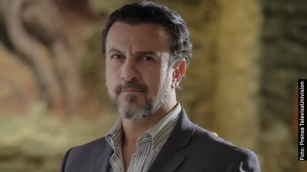 Alejandro Ávila como Joel Muñiz en El Maleficio, telenovela de TelevisaUnivision
