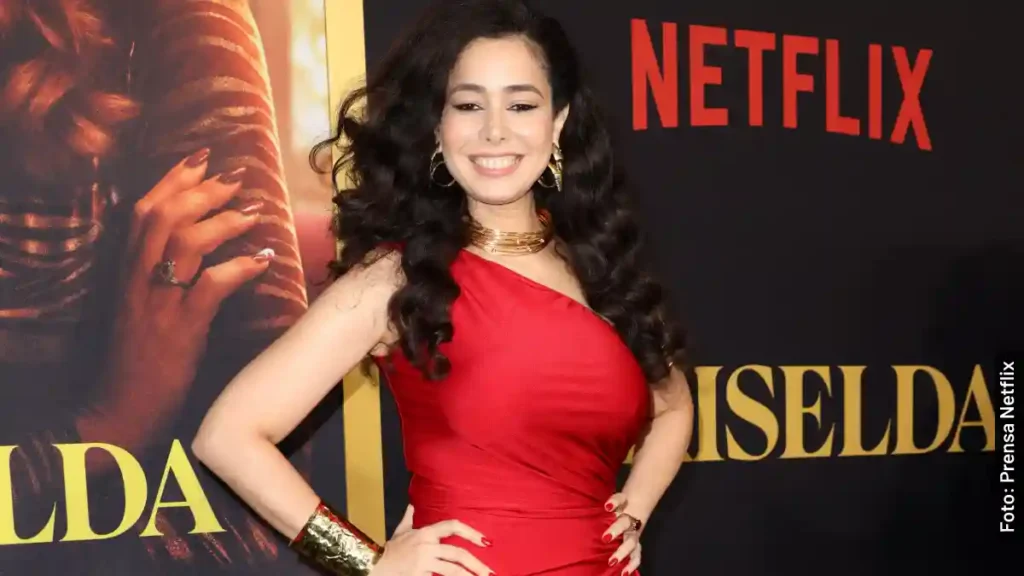 Aurora Cossio, la actriz que interpreta a Estela en Griselda, serie de Netflix